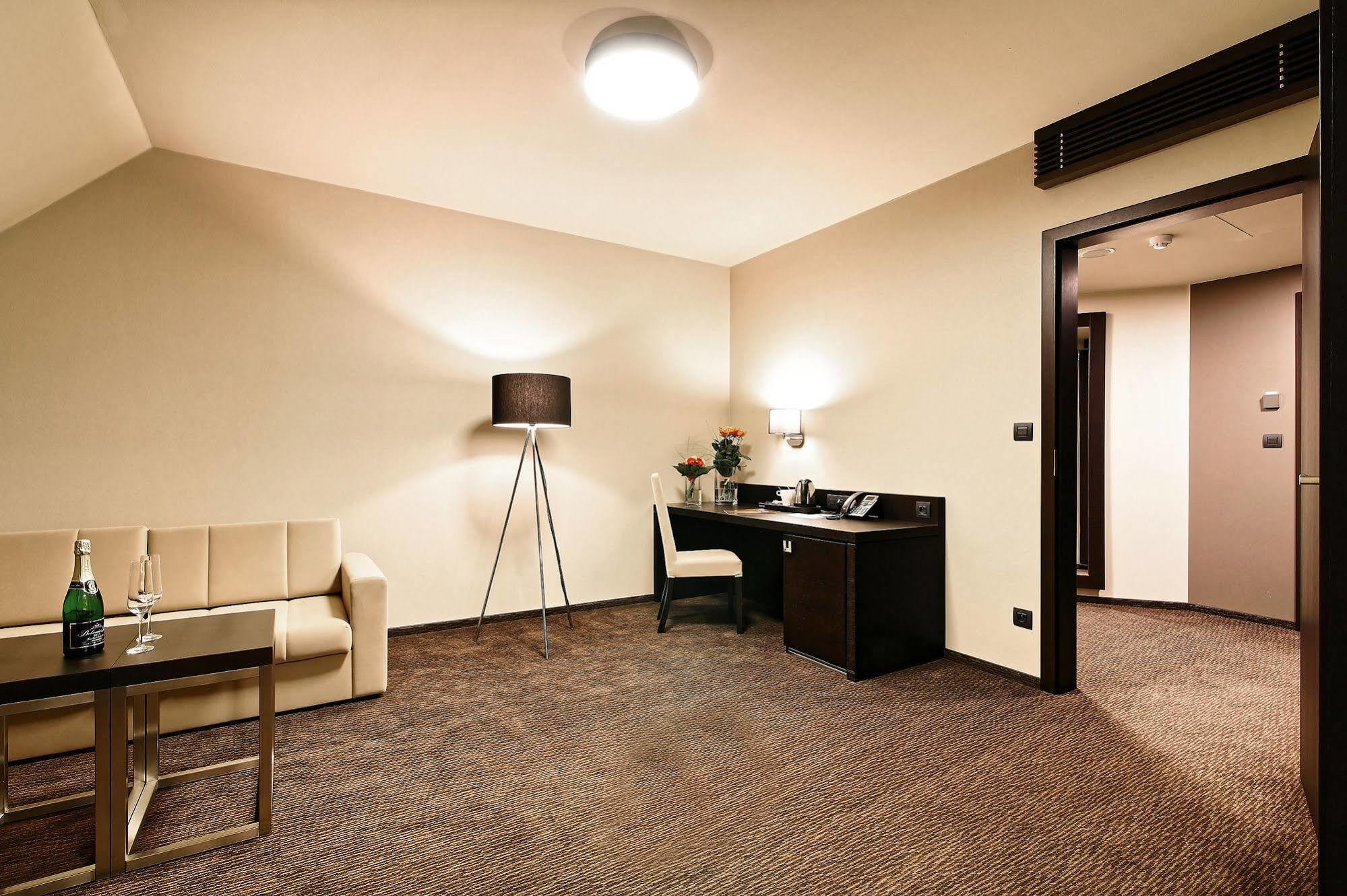 Hotel Victory Popuvky Εξωτερικό φωτογραφία